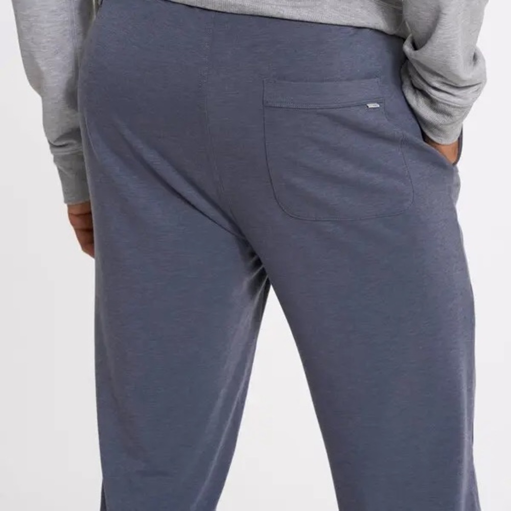 VUORI men’s Austin Sweatpant - Picture 2 of 4